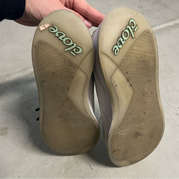 Clove Nonslip Healthcare Shoes - Picture 7 of 7